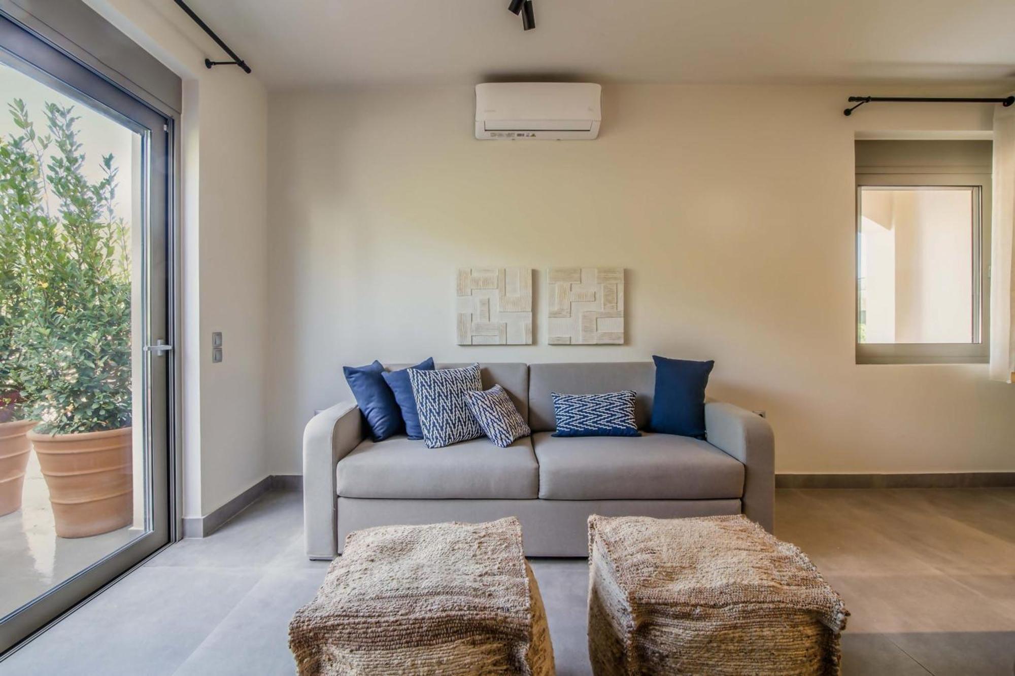 Blue Symphony Suites Apartments Nikiána Kültér fotó