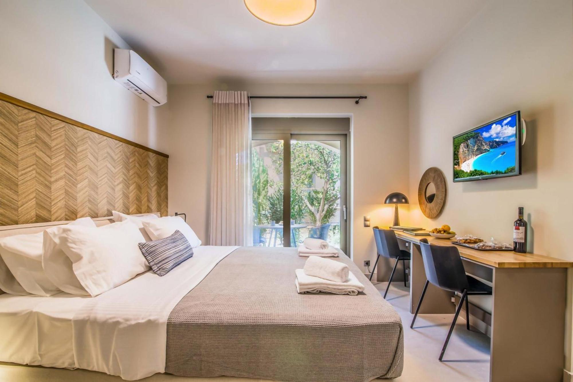 Blue Symphony Suites Apartments Nikiána Kültér fotó