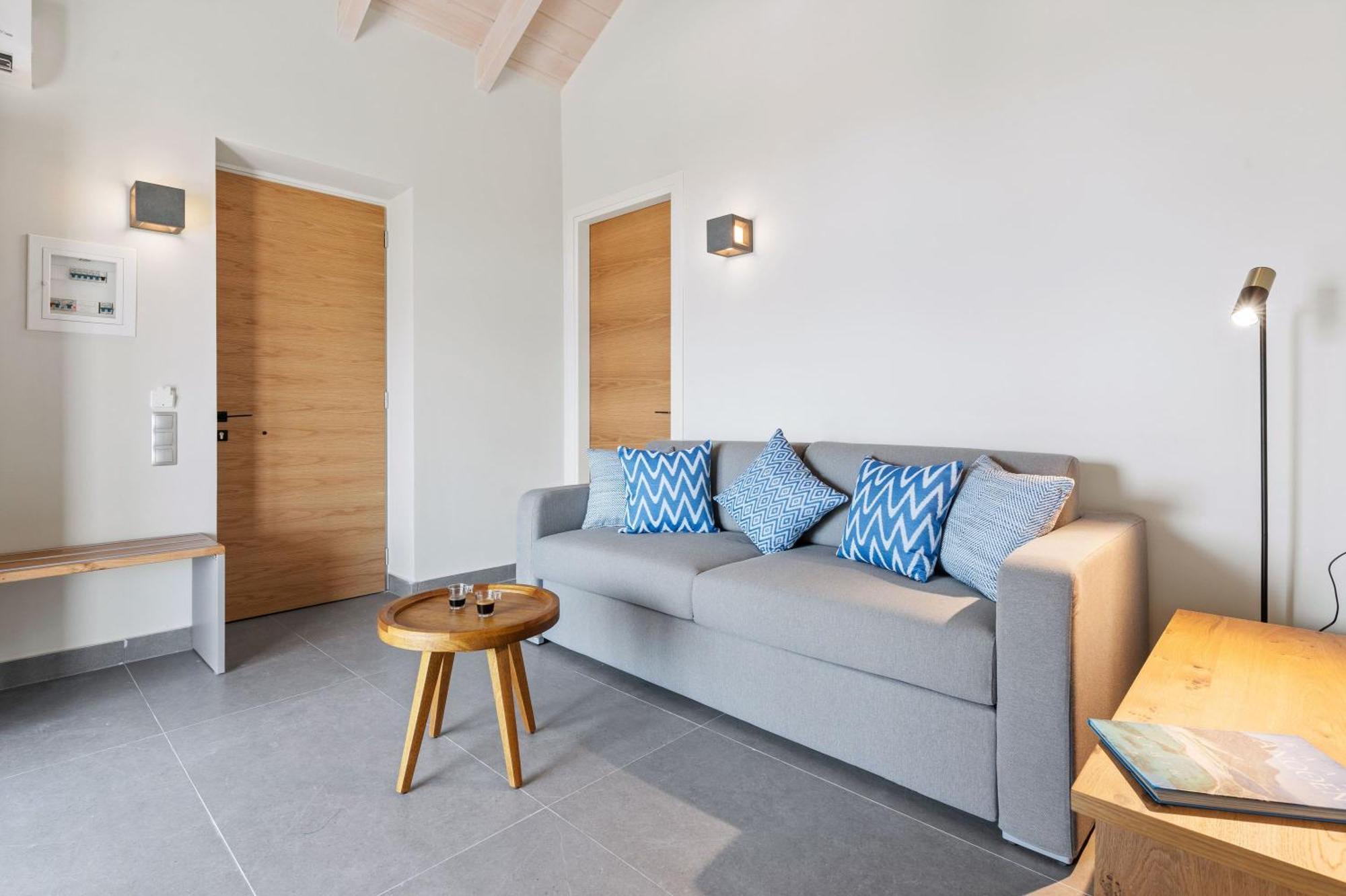 Blue Symphony Suites Apartments Nikiána Kültér fotó